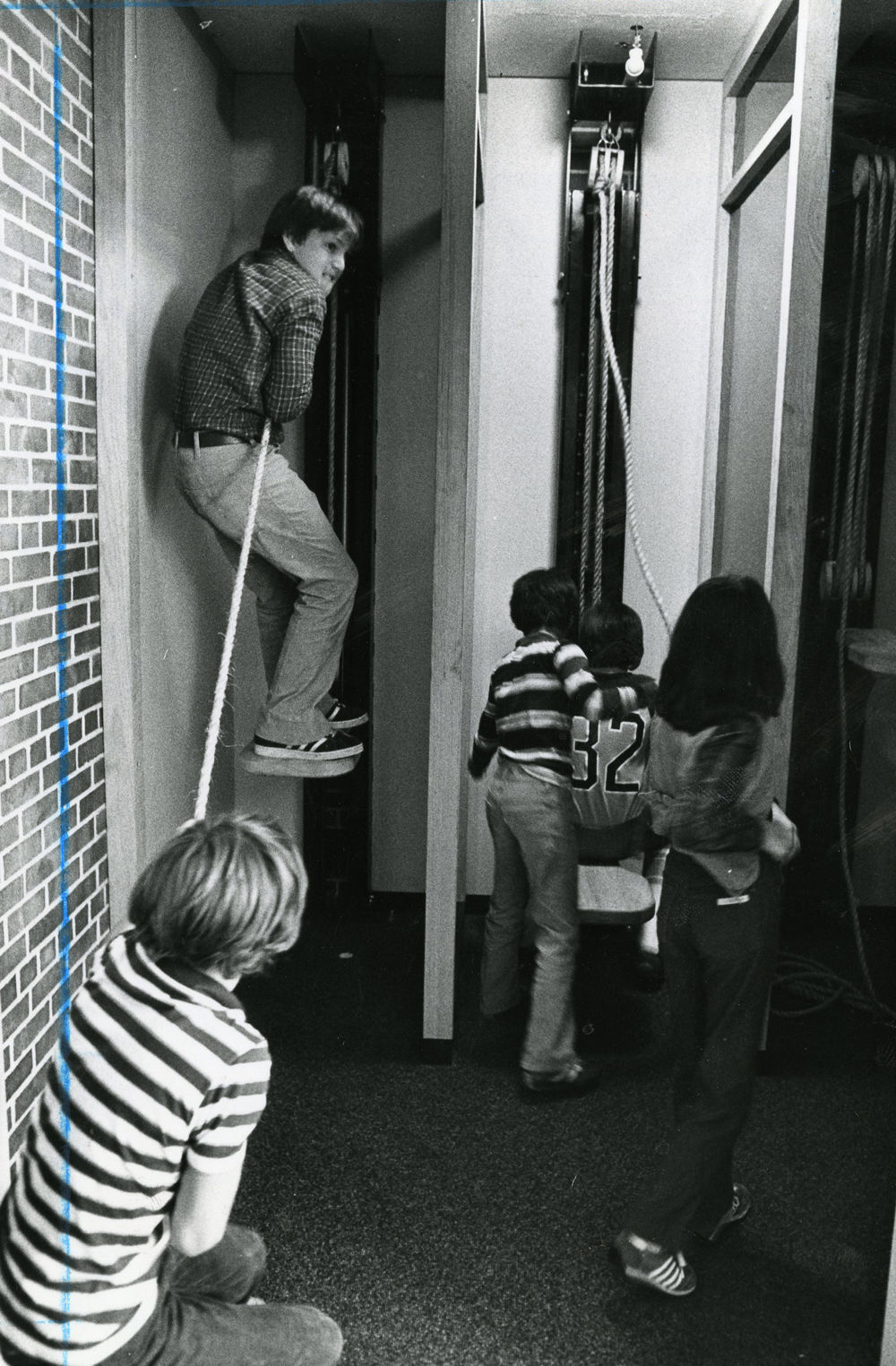 1979: Pulley system